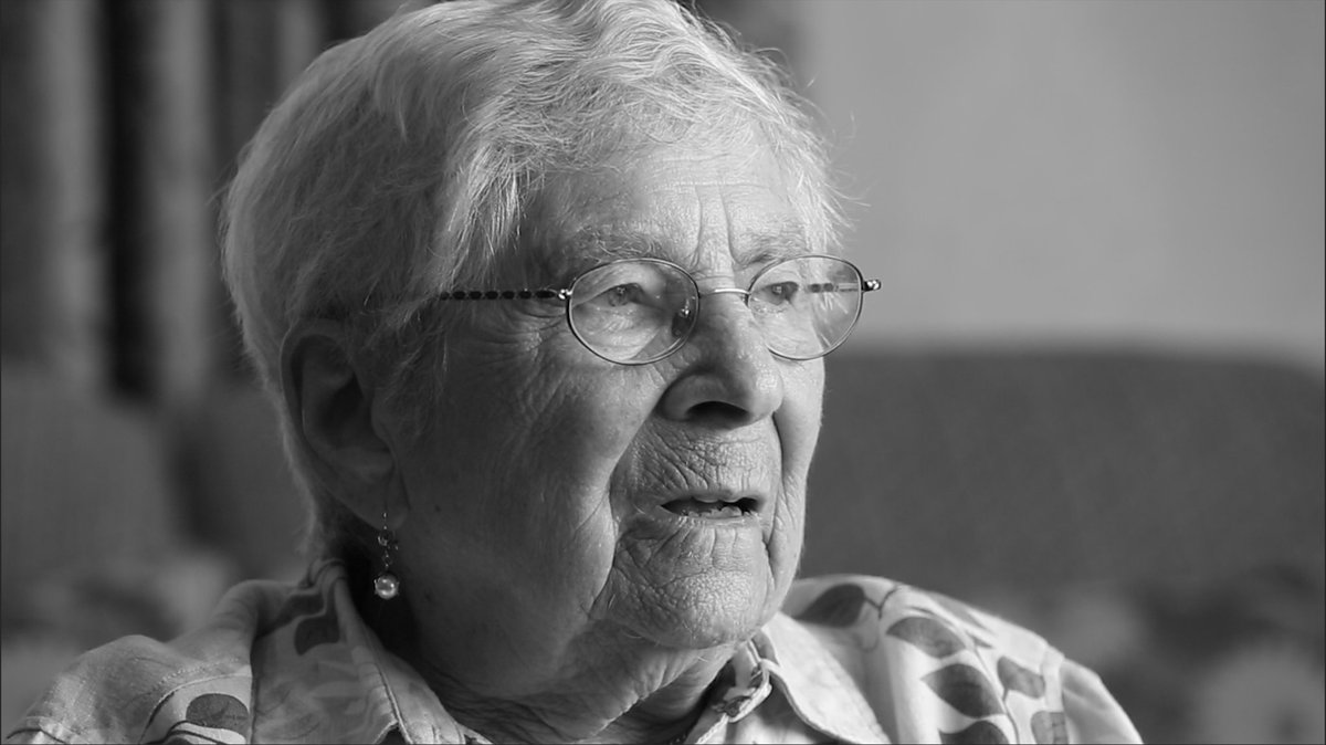 How Old Is Satoru Gojo in Vinland Saga?